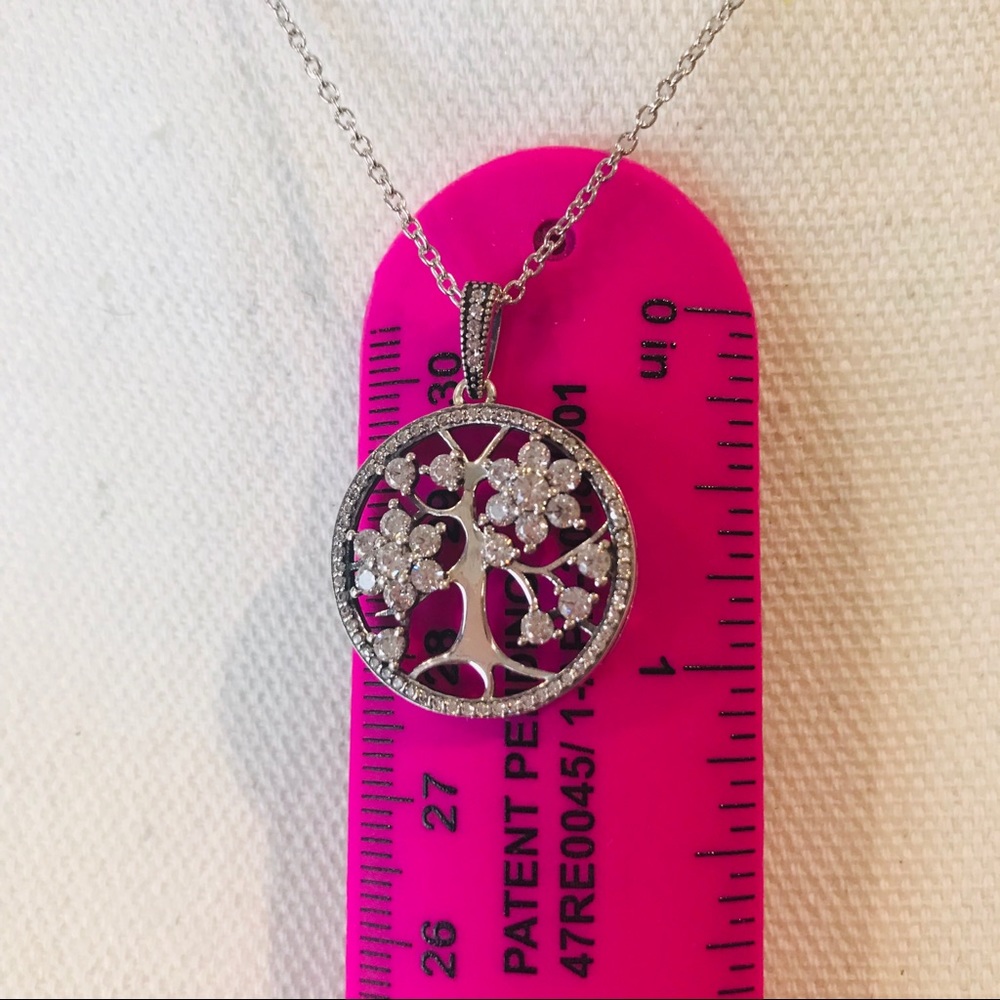 🌳 Tree of Life Necklace - Picture 6 of 8